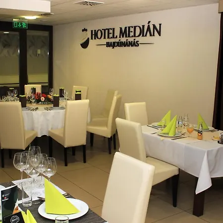Median Hotel Hajdúnánás