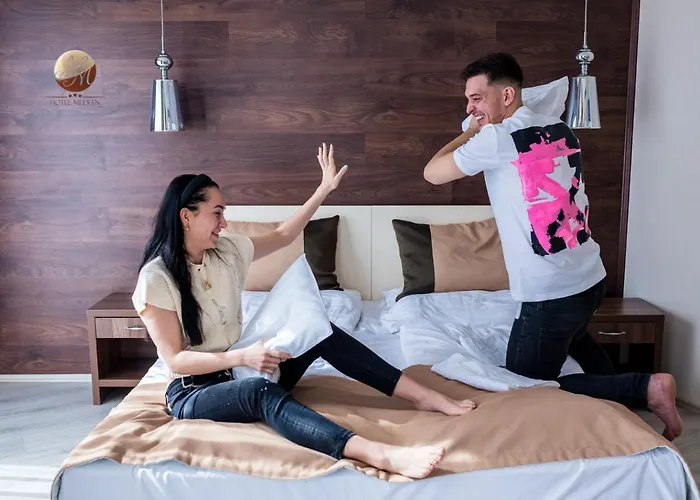 Median Hotel 3*